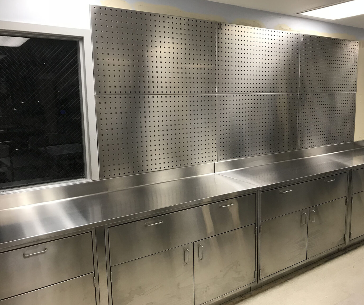 Stainless Steel Laboratory Casework LabRepCo, LLC